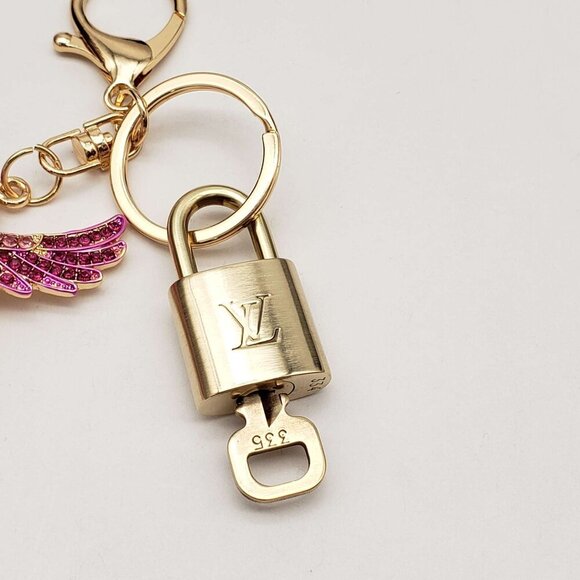 Authentic Louis Vuitton Lock & Key with unbranded Bagcharm, Keycharm 121825 - Picture 5 of 8